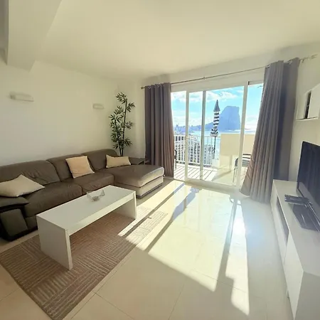 Apartment La Perla Mit 3 Schlafzimmern By Interhome *