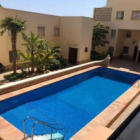 Apartment La Perla Mit 3 Schlafzimmern By Interhome